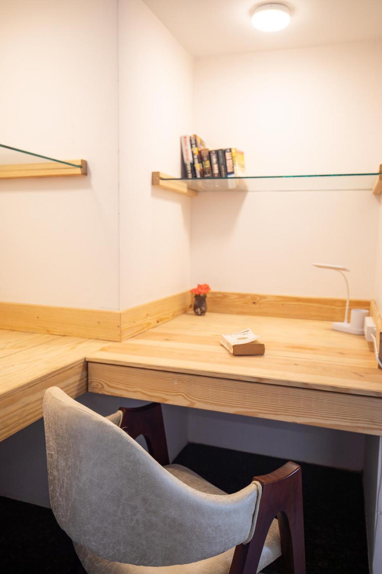 Lazy Fox Hideout - Panoramic View Cottage 데라둔 외부 사진
